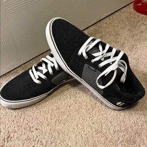 Etnies Black and White Skate Sneakers
